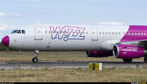 Ha Lxz Wizz Air Airbus A321 At Bucharest Henri Coandă Photo Id