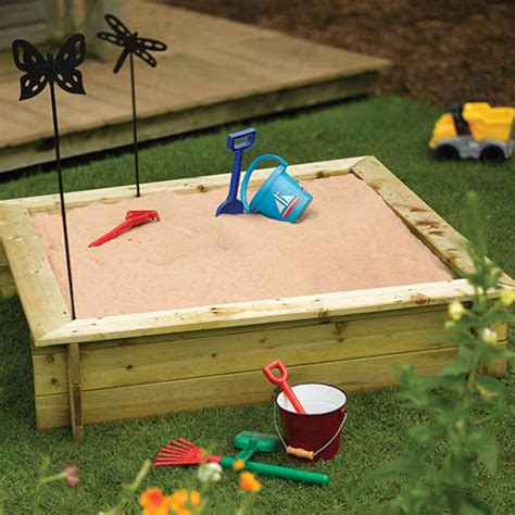 Sandpit With Lid