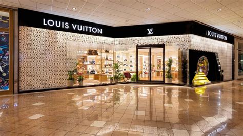 Louis Vuitton Boutique Walden Wong