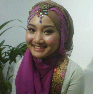 Fatin ফাতিন chowdhury @fatinic сегодня в 04:27. Model Jilbab Fatin Show Terbaru