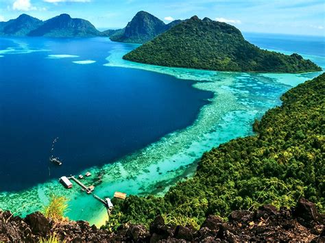 Img Islands And Beaches Bohey Dulang Malaysia Awaits You