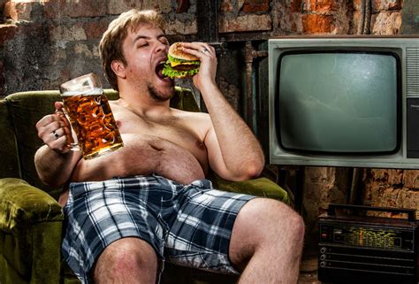 how to get rid of your beer belly according to a personal trainer thrillist