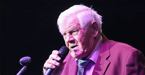 Irish Music Legends And Famous Faces Pay Tribute To The Late Country