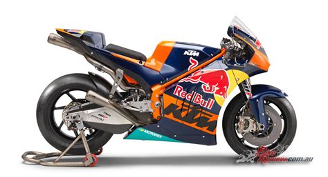 Road racing world championship season. The KTM RC16 MotoGP machine - Bike Review