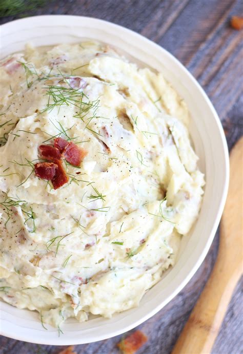 Add sour cream and mix well. Cream Cheese, Bacon, and Sour Cream Mashed Potatoes