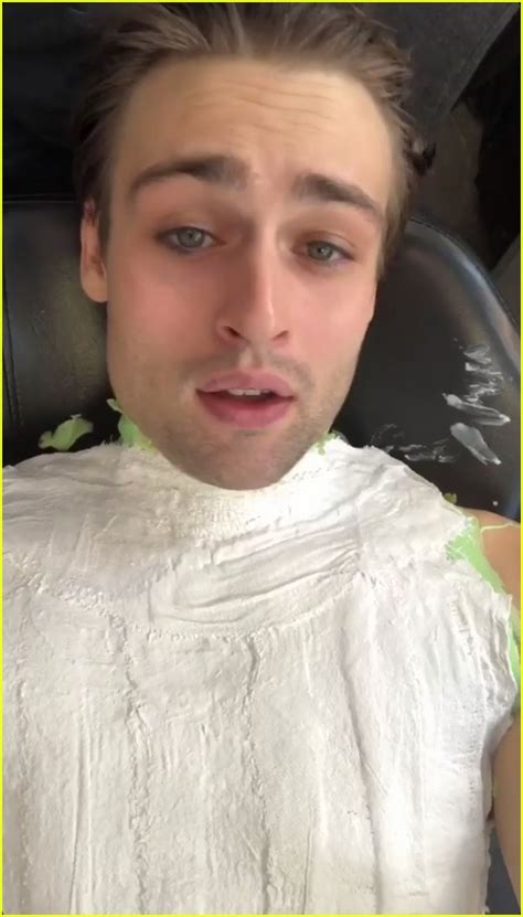 Douglas Booth Goes Shirtless To Make Life Cast Of His Body Photo Douglas Booth