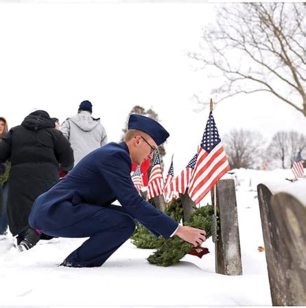 Veterans Honored In Wreath Laying Ceremony Webb Weekly Online
