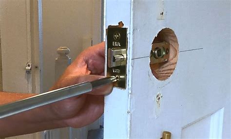 How To Fit A Door Knob Handle And Drill Latch Holes Complete Beginner