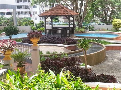 Ianya mempunyai sebanyak dua puluh satu buah apartment yang dilengkapi dengan sedikit sebanyak perkongsian mengenai hotel dengan swimming pool di melaka yang dapat kami kongsikan. 11 Homestays With Swimming Pool in Melaka © LetsGoHoliday.my