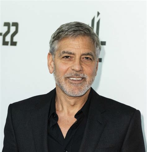Джорджа Клуни заподозрили в измене | StarHit.ru