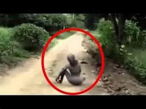 5 living snowman caught on camera & spotted in real life. Real Alliens Caught on Camera - YouTube