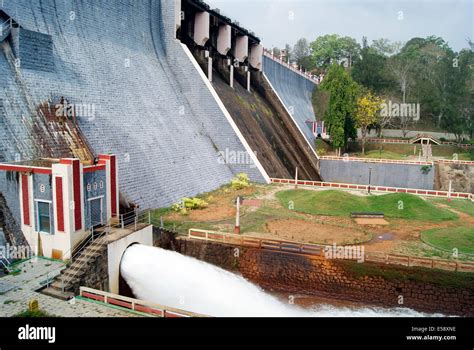Spillway Water Flowing At Concrete Gravity Dam View At Neyyar Dam Stock