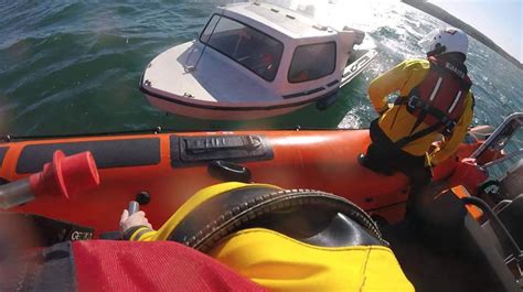 Lifeboat Crew Called To Aid Fishing Boat After Engine Fails Swanage News