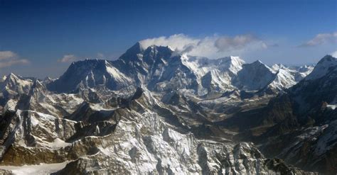 Daredevil Survives Mount Everest Base Jump Video