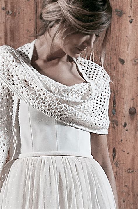 Qualche giorno fa vi avevo parlato del corpetto di un vestito da sposa che avevo realizzato per un amica. ABITI DA SPOSA - Alessia Baldi Atelier