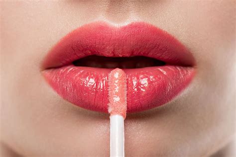 This Is How Lip Plumping Products Actually Work