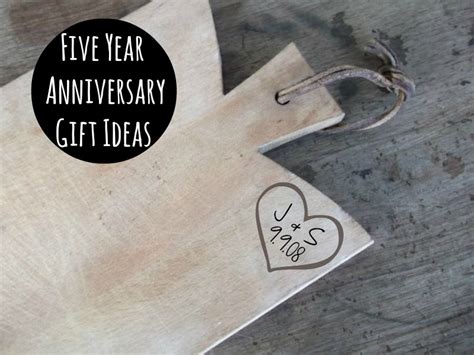 A few things might have changed since you got married five years ago — maybe you moved to a new city, bought a house, or even had a baby. Polkadot Fluff: Five Year Anniversary gift ideas