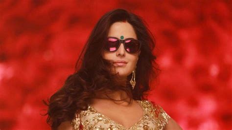 Katrina Kaif And Sidharth Malhotra Sizzle In ‘kala Chashma Teaser
