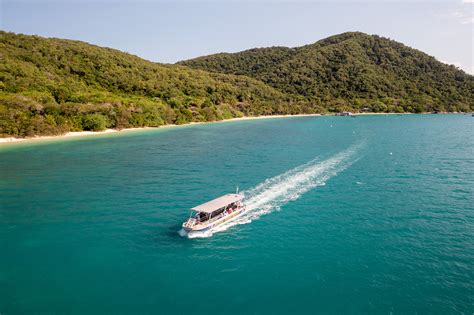 Glass Bottom Boat Dry Tour 930am Fitzroy Island Resort Reservations
