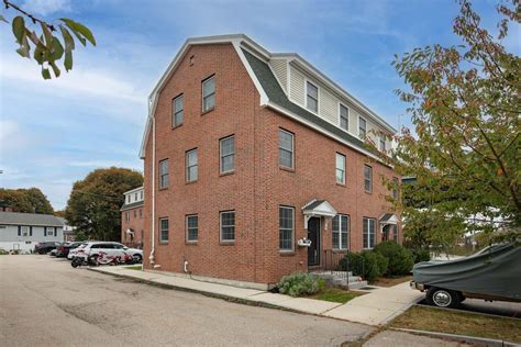 9 Falkland Pl Unit 1b Portsmouth Nh 03801 Condo For Rent In