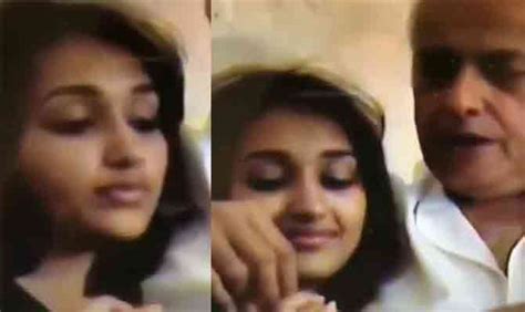 Mahesh Bhatts Video With 16 Year Old Jiah Khan Is Out
