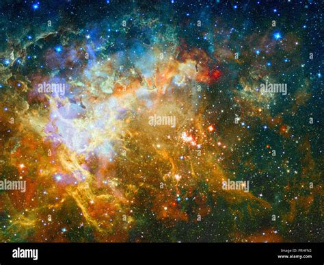 Estrellas Y Galaxias En El Espacio Profundo Los Elementos De Esta