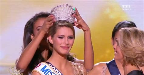 Camille Cerf Miss France 2015 couronnée par Flora Coquerel Purebreak