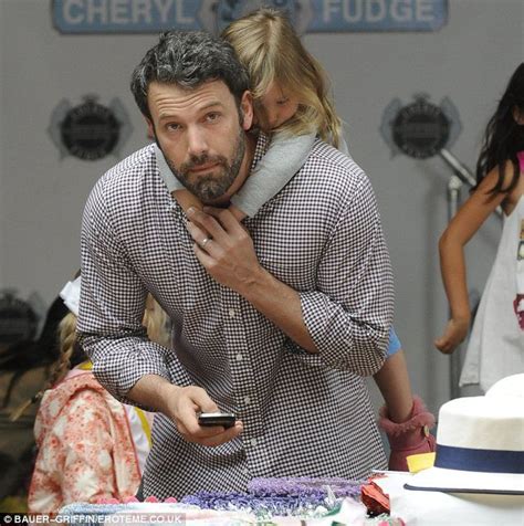 He Really Is One Doting Dad Ben Affleck Takes Violet And Seraphina To Fashion Camp Ben