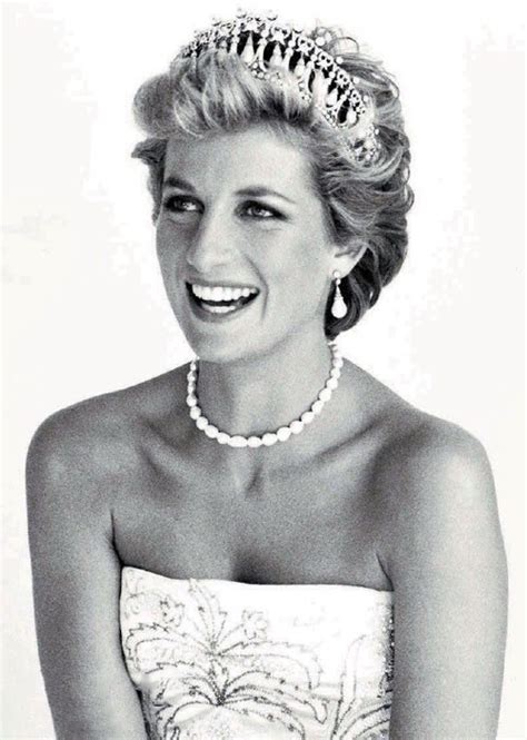 Lady diana — смотреть в эфире. Pictures of Princess Diana When She Was Young | Pictures ...