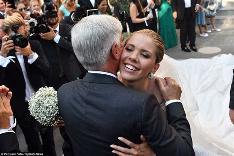 Rtl/ let's dance host & das supertalent mgmt@victoriaswarovski.com vienna #victoriaswarovski www.victoriaswarovski.com. Swarovski - das zerstrittene Kristall-Imperium mit der ...