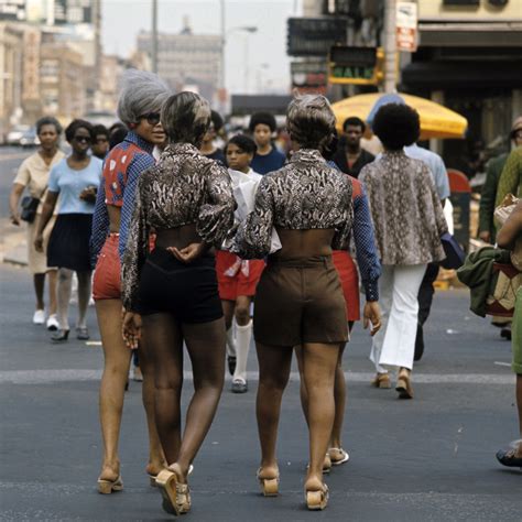Tbt Epic Photos Of Black Excellence From Harlem In The 70s Essence 70s Black Fashion