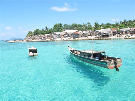 7 Lovely Beaches In Riau Islands You Should Visit During Summer Holiday