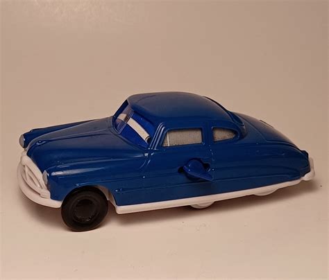 Disney Pixar Cars Doc Hudson Wind Up Blue Car Mcdonalds 2006 Works Ebay