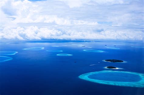 Maldives (/ ˈ m ɔː l d iː v s /, us: Cosa sono gli atolli delle Maldive? | esploratoridelmondo.it