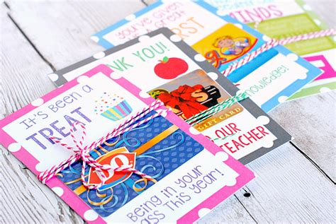 Teachers put an incredible amount of time and energy into our kids, and we appreciate them so much. Teacher Appreciation Gifts-Printable Gift Card Holders