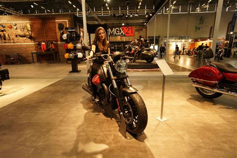 Rather, any cruiser rider, who wants something different from the. Gebrauchte Moto Guzzi California 1400 Audace Carbon ...