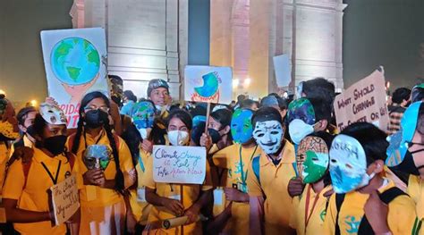Delhi Pollution Protesters At India Gate Demand Government Action