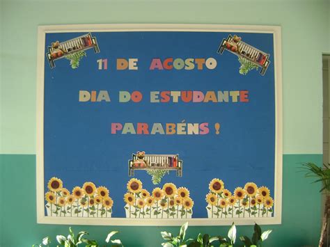 Homenagem ao dia do estudante. EMEF SAndre: Homenagem ao Dia do Estudante