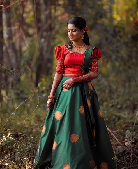 Kerala Engagement Dress Kerala Engagement Dress Fancy Dresses Long Onam Outfits