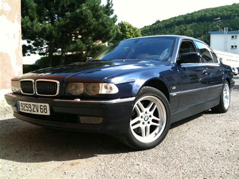 The flagship represented an evolution in design language of the prior e32 generation. Troc Echange BMW serie 7 e38 750ia v12 / M Packet Full ...