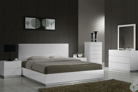 White Lacquer Bedroom Set Picasso Italian Modern Lacquer Bedroom Set