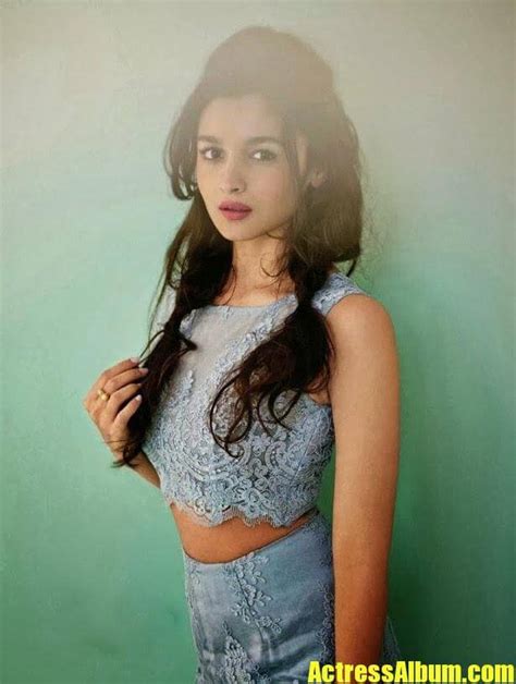 Bollywood Hot And Young Alia Bhatt Latest Elle Magazine Photoshoot