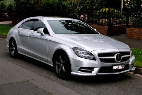 Great savings & free delivery / collection on many items. Mercedes Benz CLS-Klasse C218 2010 on MotoImg.com