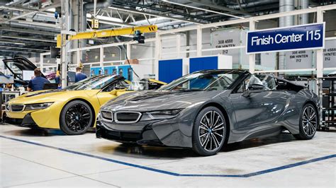 This channel focuses on the ownership experience of a daily driven and maintained bmw i8 and acura nsx. BMW i8 Final 18 Examples (욕아님) : 클리앙