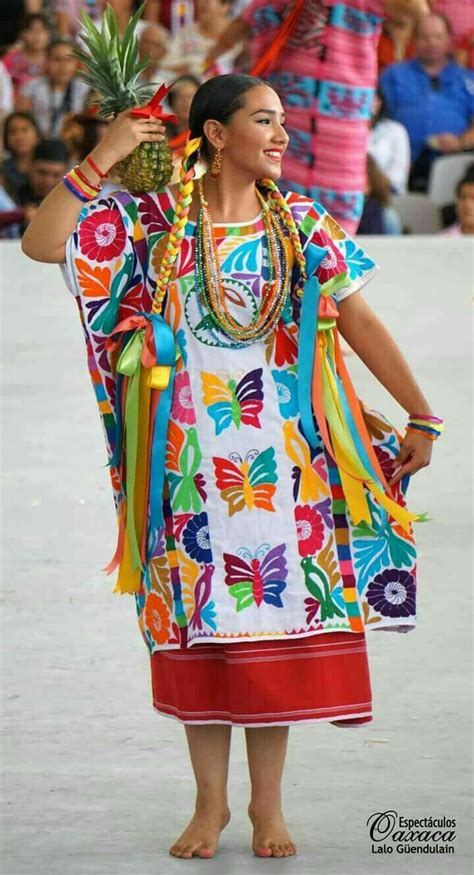 Pin De Nazaria Rodriguez En Lindo Y Querido Traje Tipico De Oaxaca Traje Típico Vestidos