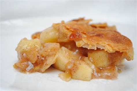Warm up on a chilly fall night with these easy apple danishes from paula deen. Paula Deen's Apple Pie Recipe - Something Swanky Dessert ...