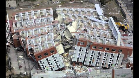 Autoridades descartan amenaza de tsunami. Chile earthquake 2015 one million people evacuated after 8 ...