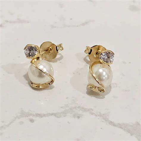 18K Gold Plated Pearl Zirconia Stud Earrings em 2024