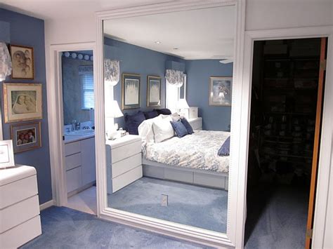 Diy a mirror frame to turn that ugly builder grade mirror with clips into a more modern design in under 2 hours and less frame a bathroom mirror in under two hours. DIY Frame a Large Wall Mirror with Molding {DIY by Design ...