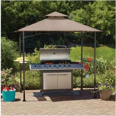 With a galvanized steel roof and an aluminum frame, this bbq shelter will be worth the investment. Build a grill gazebo for your backyard! | DIY projects for everyone!